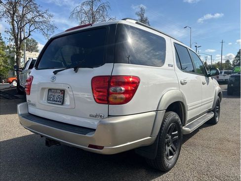 Used 2003 Toyota Sequoia SR5 image 7