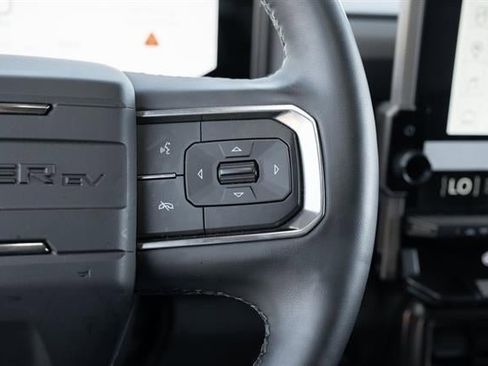 Used 2024 GMC Hummer EV 2X w/ Extreme Off-Road Package image 80