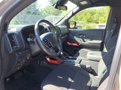 Used 2024 Nissan Frontier PRO-4X w/ Technology Package AWD/4WD image 22