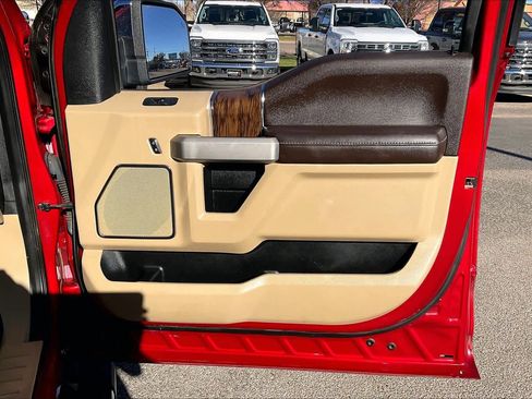 Used 2020 Ford F150 Lariat image 21