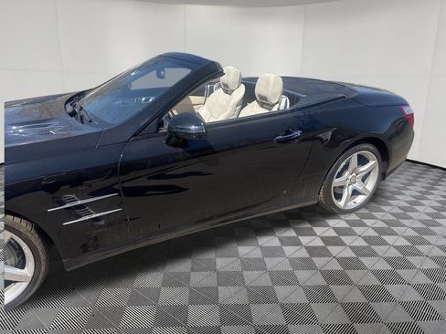 Used 2014 Mercedes-Benz SL 550 image 34