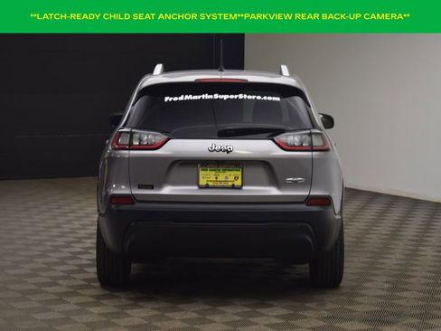 Used 2019 Jeep Cherokee Latitude w/ Popular Appearance Group image 8