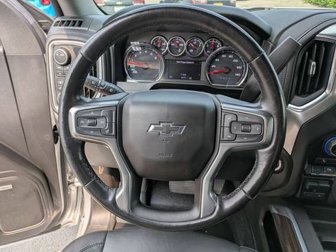 Used 2021 Chevrolet Silverado 1500 RST w/ Convenience Package II AWD/4WD image 9