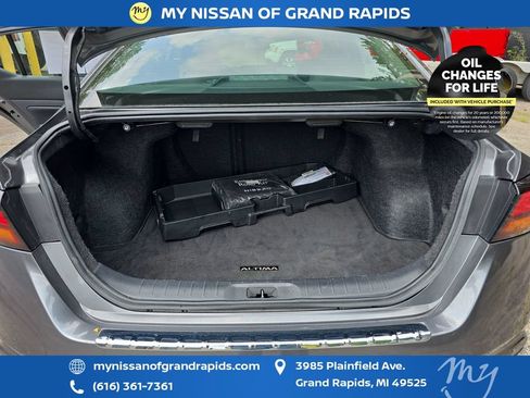 Used 2023 Nissan Altima 2.5 SV w/ SV Premium Package AWD/4WD image 26