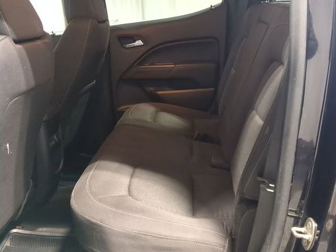 Used 2016 GMC Canyon SLE w/ Nightfall Edition image 32