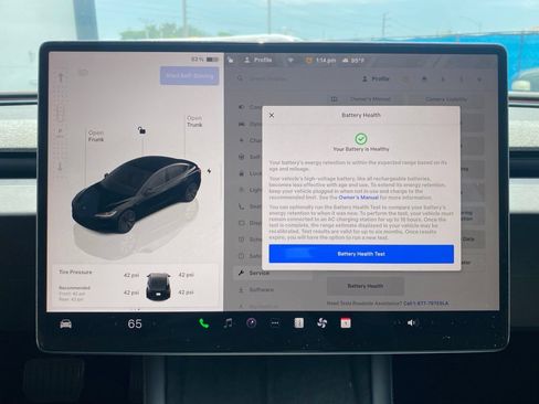 Used 2024 Tesla Model 3 Standard Range RWD image 5