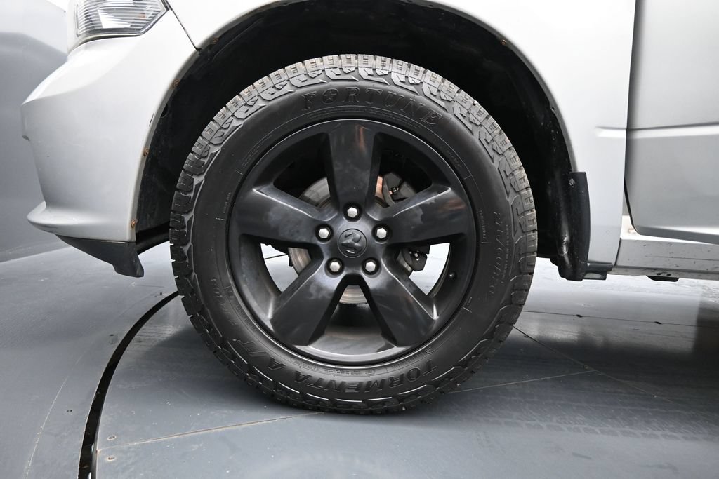 Used 2018 RAM 1500 Express w/ Express Value Package RWD image 24