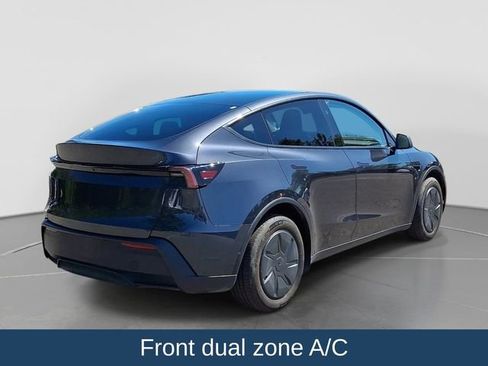 Used 2026 Tesla Model Y 2WD image 7