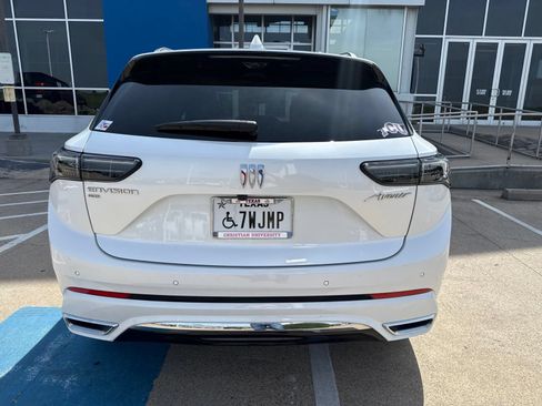 Used 2024 Buick Envision Avenir AWD/4WD image 8