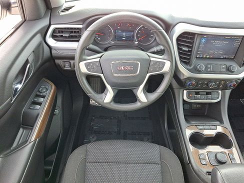 Certified 2023 GMC Acadia SLE w/ Driver Convenience Package image 12