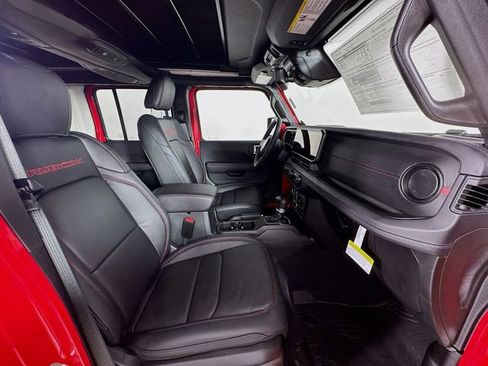 New 2026 Jeep Wrangler Unlimited Rubicon AWD/4WD image 31