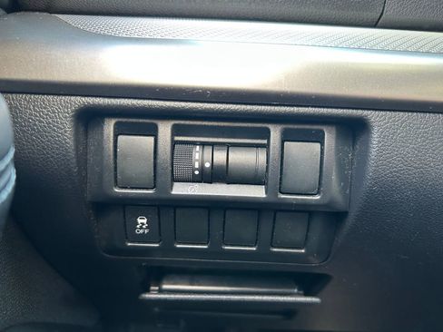 Used 2018 Subaru Outback 2.5i AWD/4WD image 18