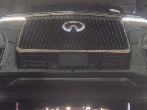 Used 2026 INFINITI QX80 Autograph image 3
