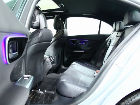 Used 2025 Mercedes-Benz C 300 4MATIC Sedan image 27