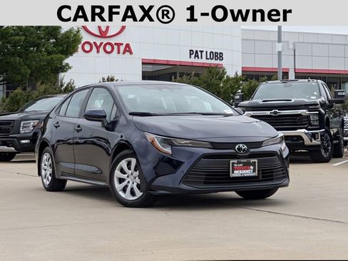 Used 2026 Toyota Corolla LE FWD image 2