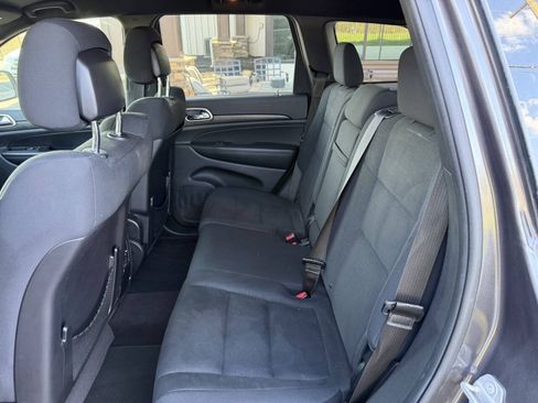Used 2015 Jeep Grand Cherokee Laredo w/ Quick Order Package 23E RWD image 20