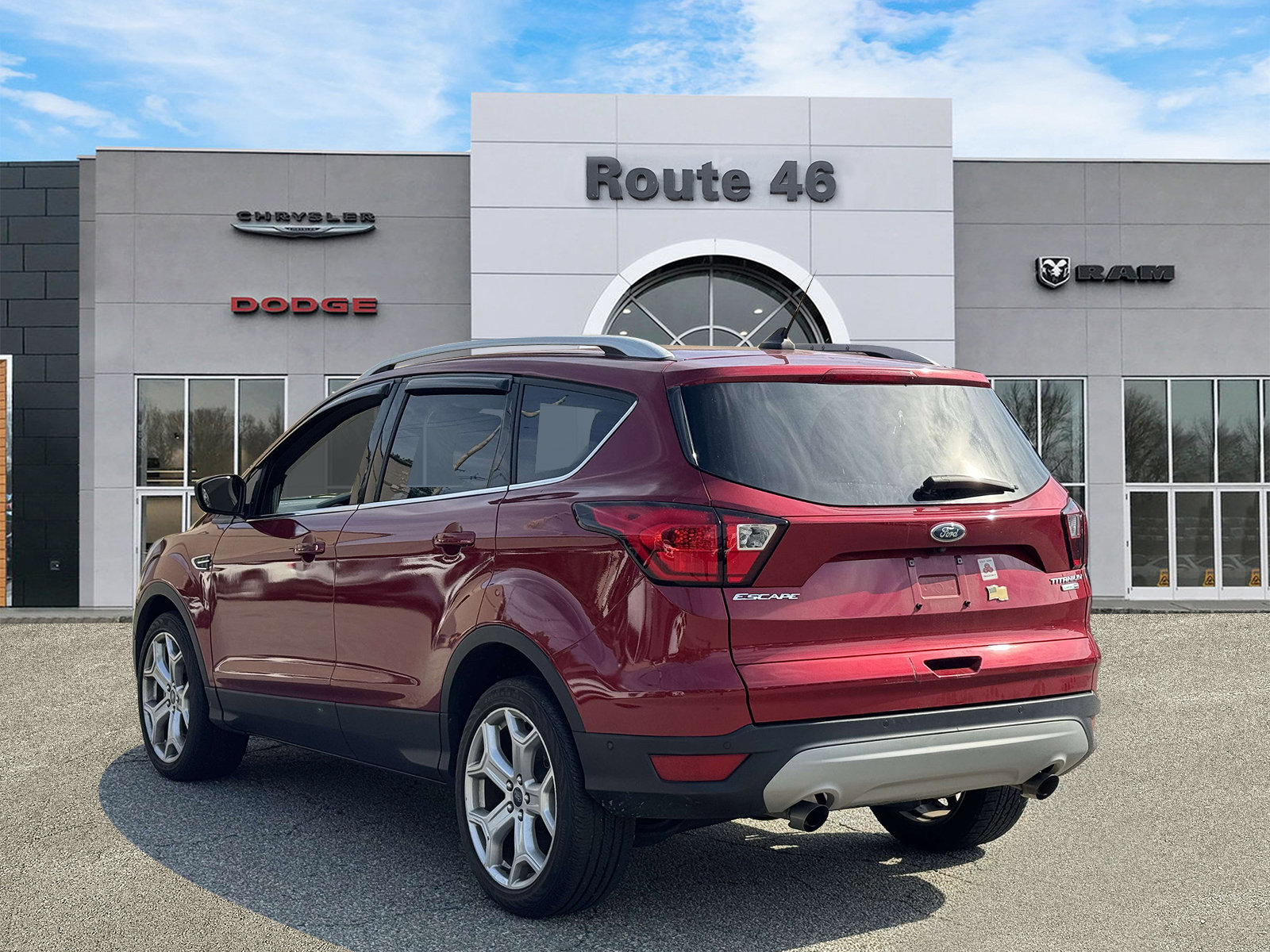 Used 2019 Ford Escape Titanium AWD/4WD image 4