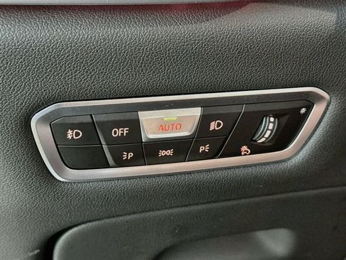 Used 2021 BMW X5 xDrive40i w/ M Sport Package AWD/4WD image 15
