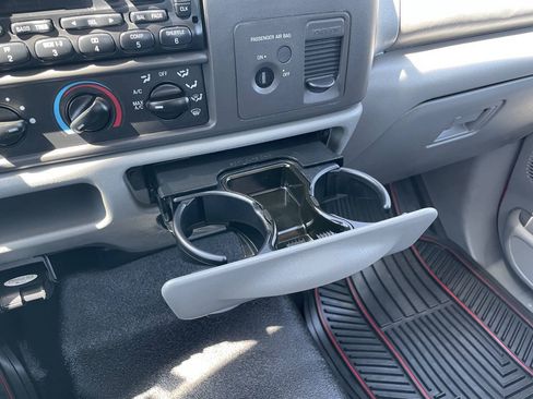 Used 2002 Ford F350 4x4 Regular Cab Super Duty image 19