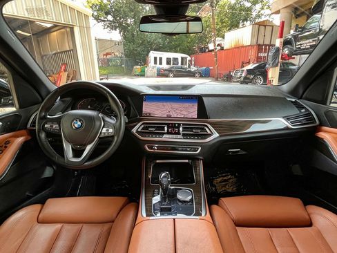 Used 2019 BMW X5 xDrive40i AWD/4WD image 16