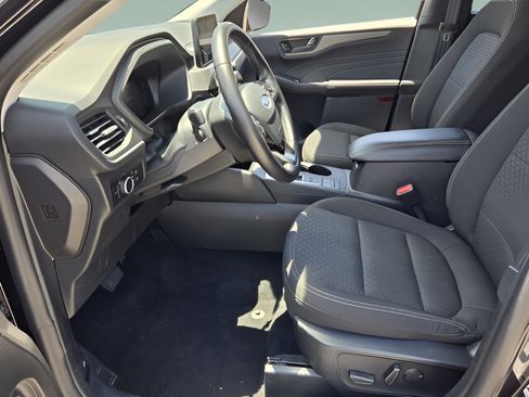 Used 2024 Ford Escape Active AWD/4WD image 9