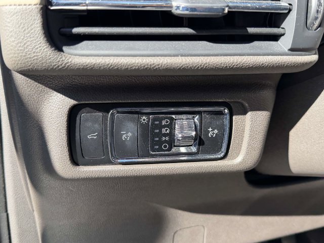 Used 2023 Lincoln Corsair AWD w/ Equipment Group 101A image 19