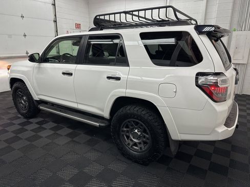 Used 2020 Toyota 4Runner Venture image 6