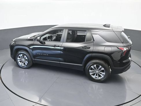 Used 2026 Chevrolet Equinox LT FWD image 48