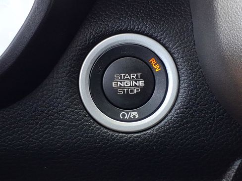 Used 2019 RAM 1500 Big Horn RWD image 33