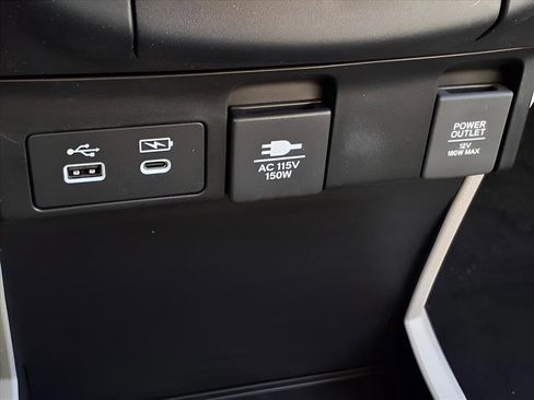 New 2026 Honda Odyssey Touring image 28