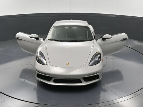 Certified 2024 Porsche 718 Cayman RWD image 30