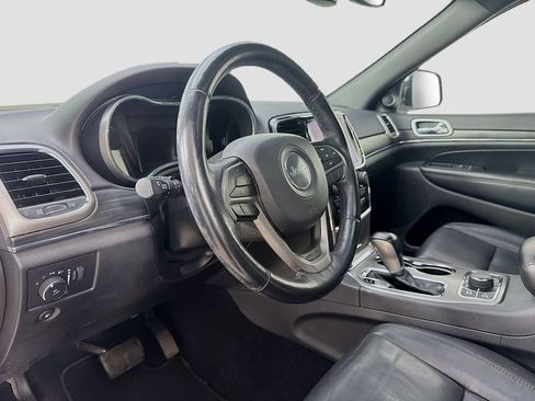 Used 2020 Jeep Grand Cherokee Limited AWD/4WD image 10