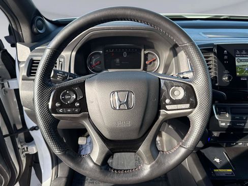 Certified 2025 Honda Passport Black Edition image 31