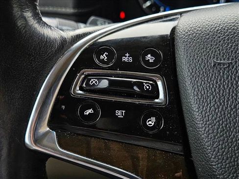 Used 2019 Cadillac Escalade Premium Luxury image 11