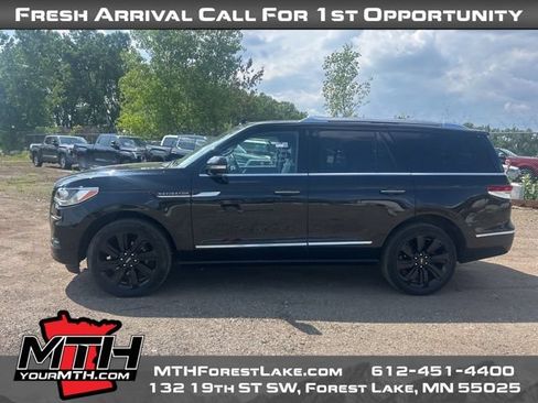 Used 2022 Lincoln Navigator Reserve w/ Equipment Group 201A AWD/4WD image 5