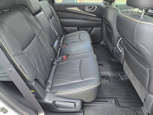 Used 2020 INFINITI QX60 Luxe w/ Essential Package FWD image 20