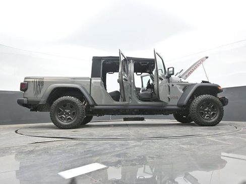 Used 2022 Jeep Gladiator Mojave w/ Cold Weather Group AWD/4WD image 66