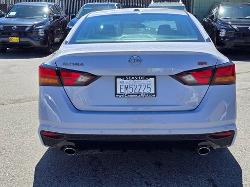 Used 2025 Nissan Altima 2.5 SR w/ SR Premium Package image 6