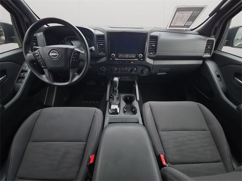 Used 2023 Nissan Frontier SV w/ Midnight Edition Package image 16