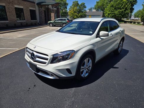 Used 2016 Mercedes-Benz GLA 250 4MATIC image 2
