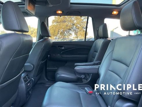 Used 2019 Honda Pilot Elite image 33
