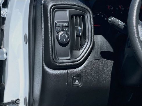Used 2024 Chevrolet Silverado 2500 Custom w/ Custom Value Package RWD image 10