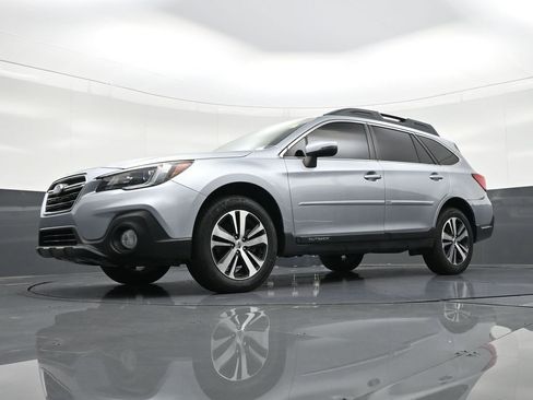 Used 2019 Subaru Outback 3.6R Limited image 27