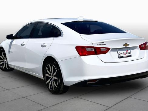 Used 2017 Chevrolet Malibu LT w/ Leather Package FWD image 12