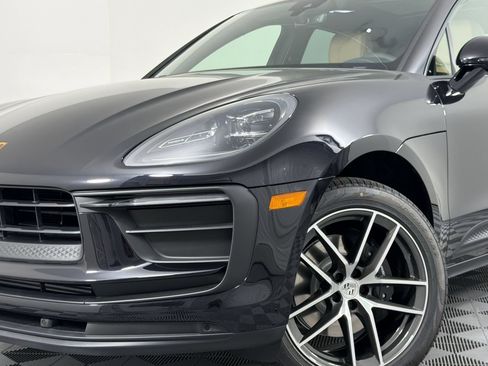New 2026 Porsche Macan AWD/4WD image 12