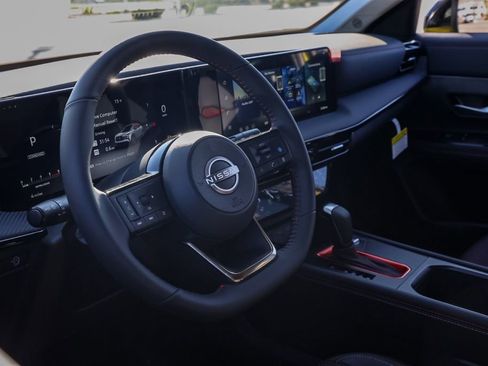 New 2026 Nissan Kicks SR image 14