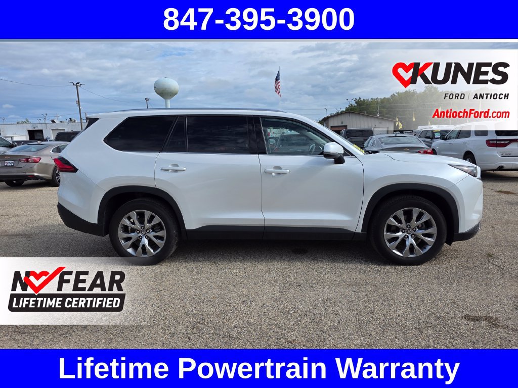 Used 2024 Toyota Grand Highlander AWD image 11