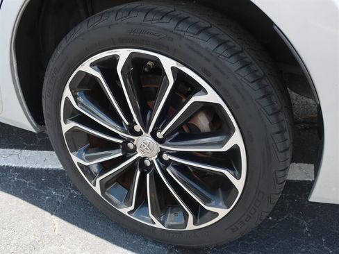 Used 2015 Toyota Corolla S FWD image 26