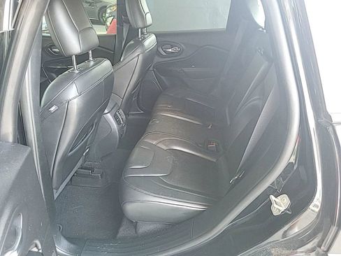 Used 2020 Jeep Cherokee Latitude Plus FWD image 9