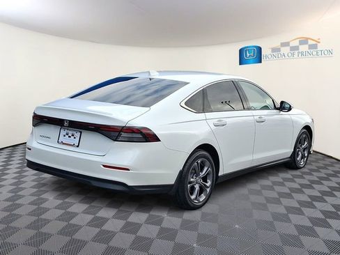 Certified 2023 Honda Accord EX image 6